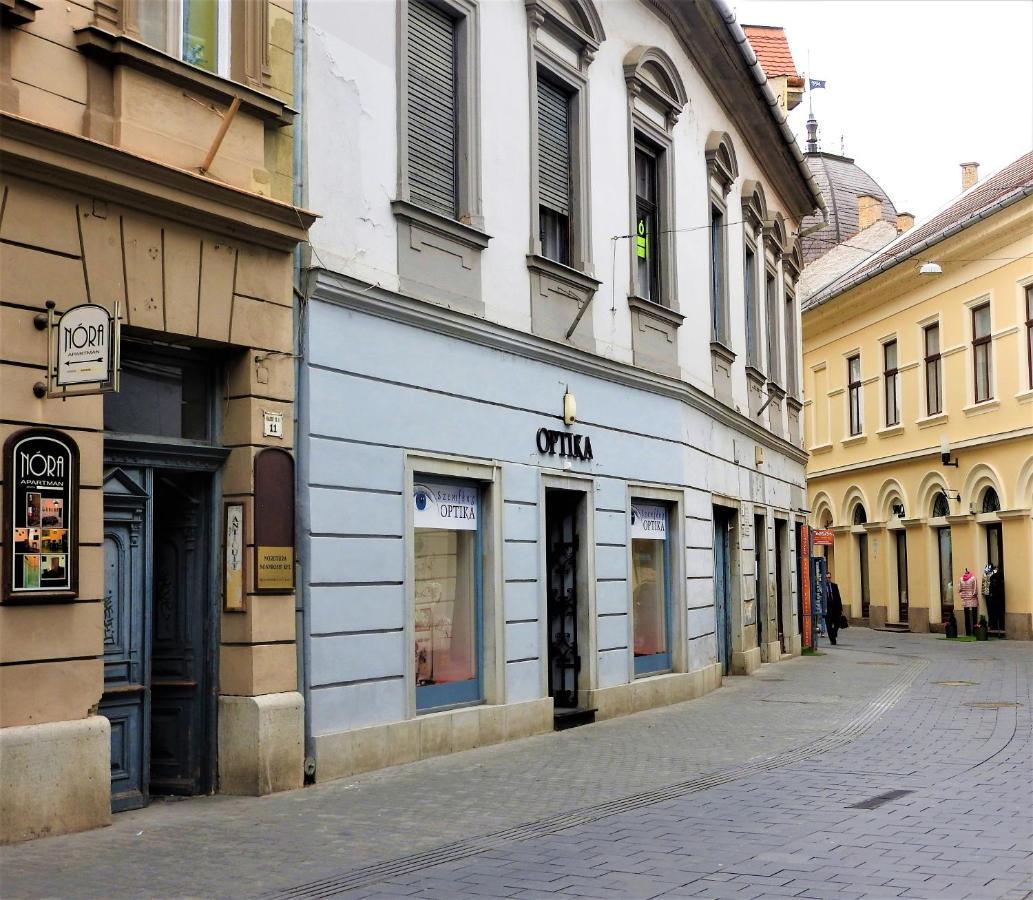 Nóra Stúdió Apartman - Eger Exterior foto