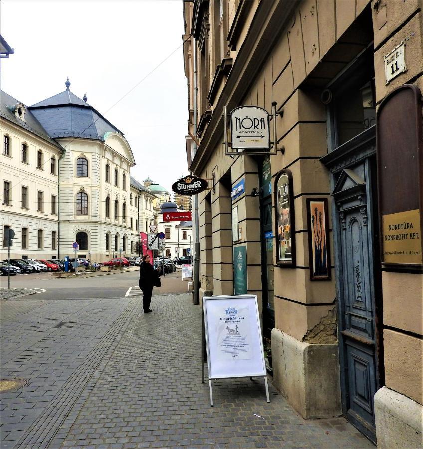Nóra Stúdió Apartman - Eger Exterior foto